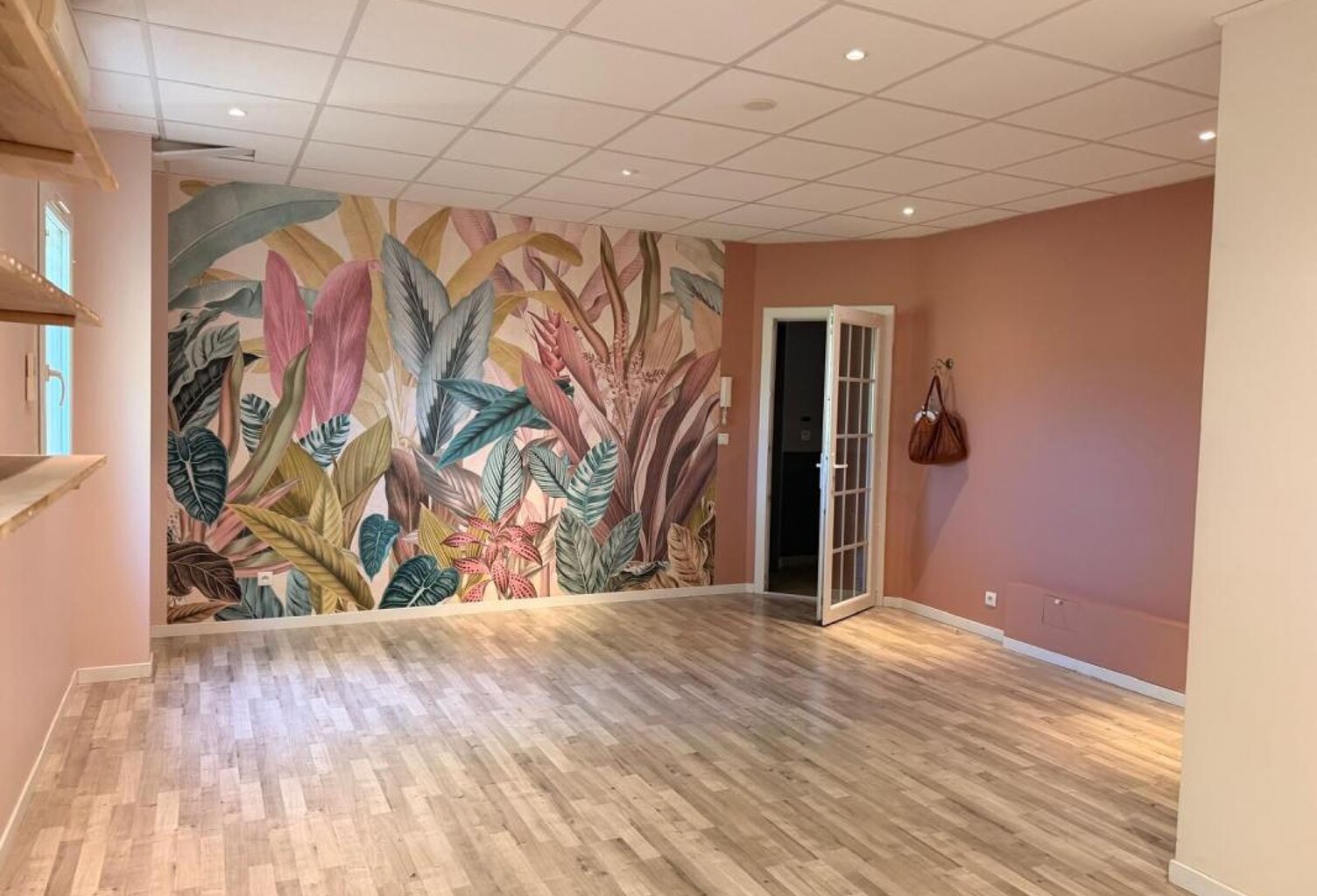 Bien Commercial À Vendre 50 m² dans un secteur recherché — photo 1