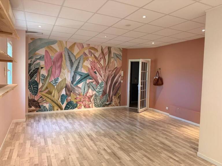 Bien Commercial À Vendre 50 m² dans un secteur recherché — photo 1