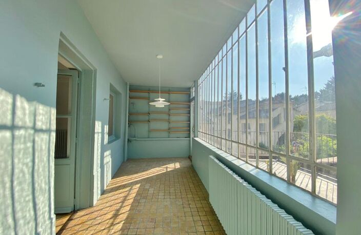 SAINTE-FOY-LÈS-LYON – CŒUR DU VILLAGE – MAISON DE CARACTÈRE A VENDRE AVEC 1 115 M² DE TERRAIN — photo 5