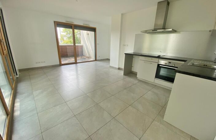 LYON 5e – POINT DU JOUR – APPARTEMENT LUMINEUX AVEC TERRASSE AU CALME — photo 3