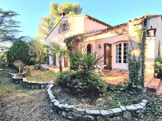 Maison À Vendre — photo du bien