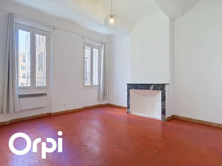 A vendre Centre Ville de TOULON (83000) - T1bis 44m² - 5 autres lots à vendre dans le même immeuble — photo 1