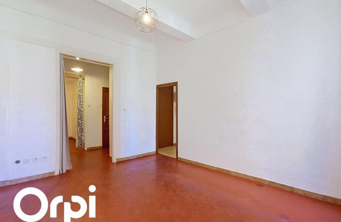 A vendre Centre Ville de TOULON (83000) - T1bis 44m² - 5 autres lots à vendre dans le même immeuble — photo 3
