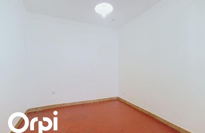 A vendre Centre Ville de TOULON (83000) - T1bis 44m² - 5 autres lots à vendre dans le même immeuble — photo 5