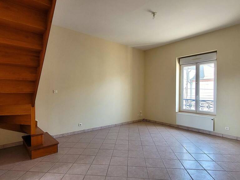 Appartement 4 pièces en duplex avec garage et cave — photo 1