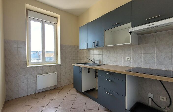 Appartement 4 pièces en duplex avec garage et cave — photo 2