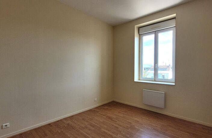 Appartement 4 pièces en duplex avec garage et cave — photo 3