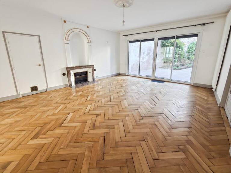   COUP DE CŒUR À ORLÉANS – Maison de ville d'exception   — photo 1