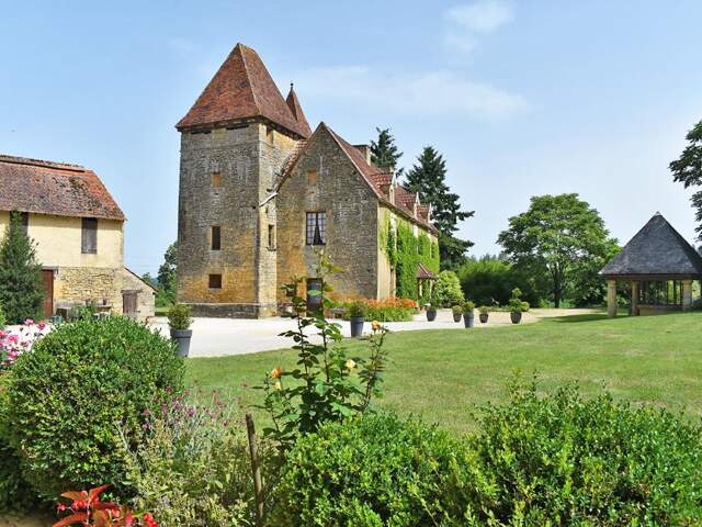 Demeure de prestige Marcillac Saint Quentin 16 pièce(s) 512 m2 — photo du bien