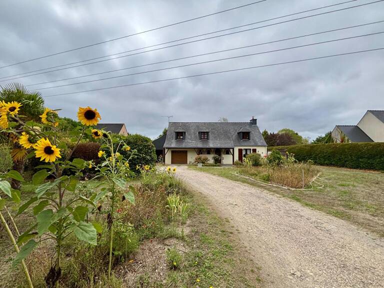 Maison Guérande - vie plain pied - grand jardin - garage — photo 1