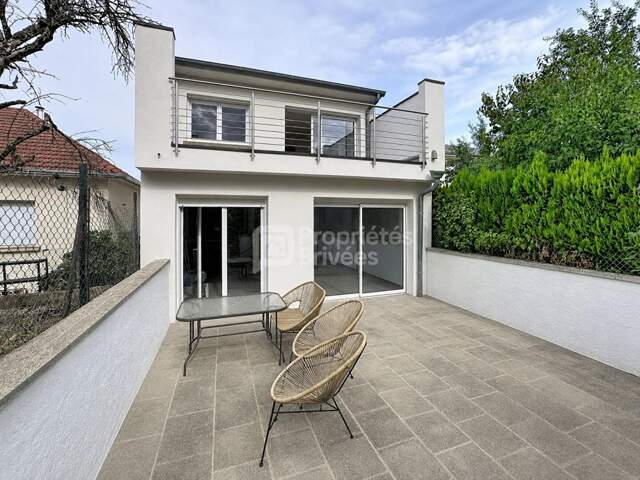 MAISON DE 110 M² AVEC 3 CHAMBRES, GRAND GARAGE ET JARDIN CLOS A ROMBAS — photo du bien