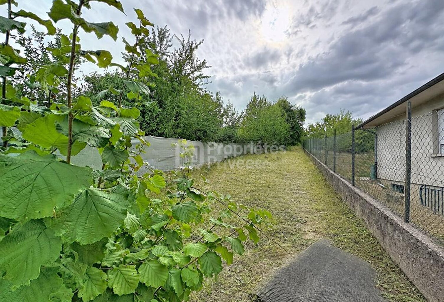 MAISON DE 110 M² AVEC 3 CHAMBRES, GRAND GARAGE ET JARDIN CLOS A ROMBAS — photo 1