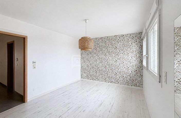 MAISON DE 110 M² AVEC 3 CHAMBRES, GRAND GARAGE ET JARDIN CLOS A ROMBAS — photo 3