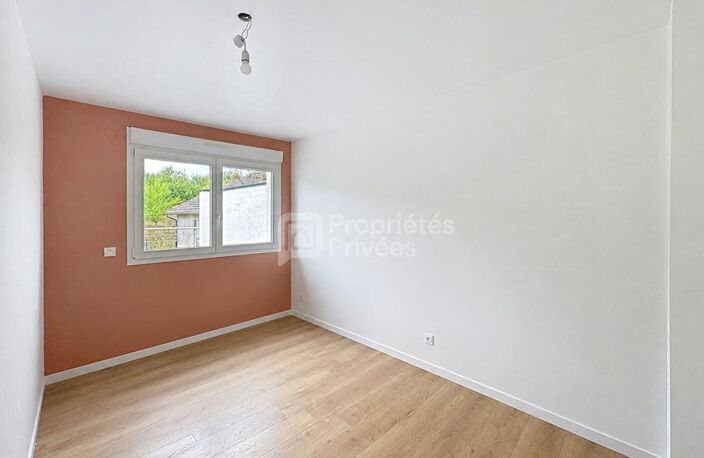 MAISON DE 110 M² AVEC 3 CHAMBRES, GRAND GARAGE ET JARDIN CLOS A ROMBAS — photo 5