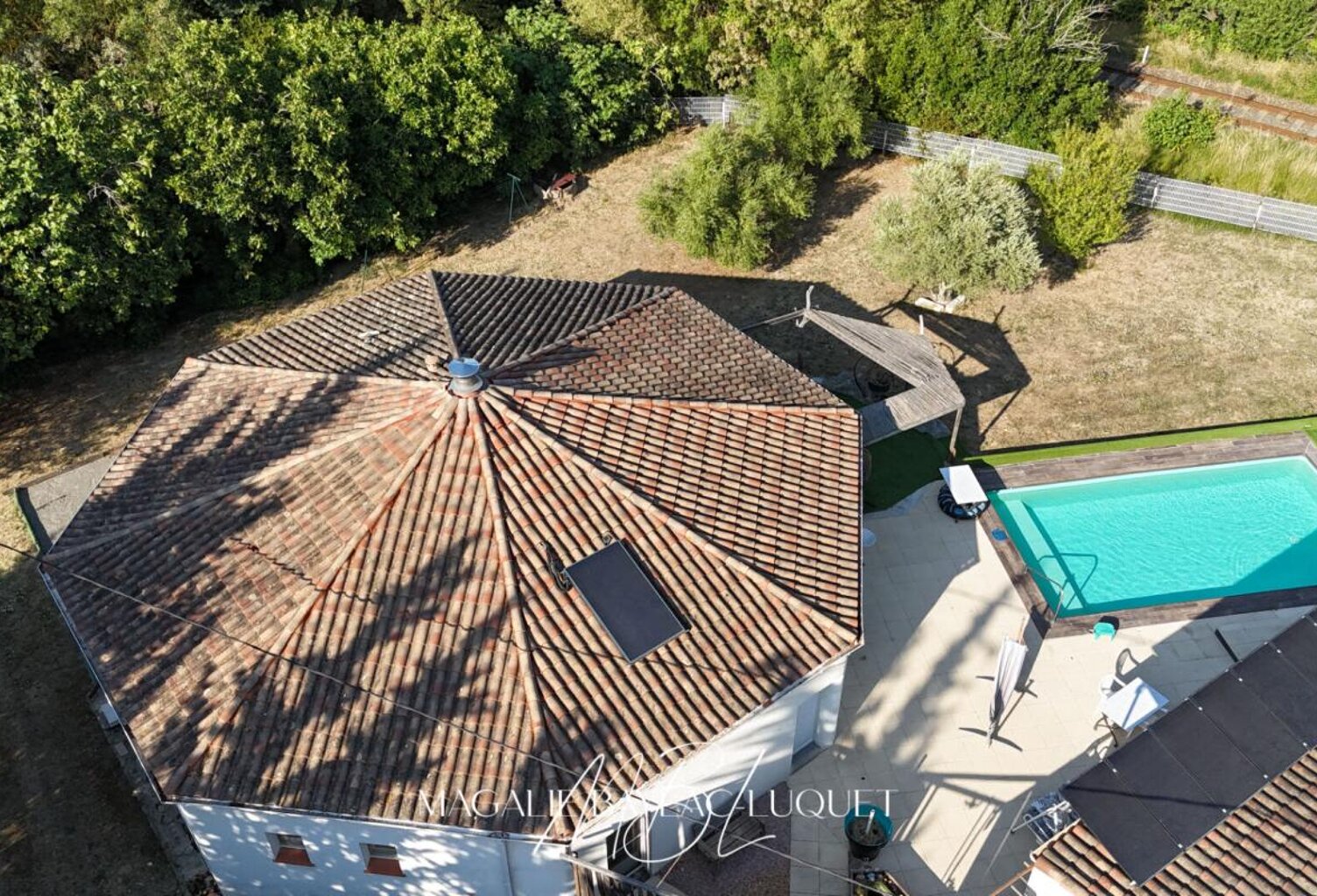 CARCASSONNE MAQUENS - MAISON  OCTOGONALE - JARDIN - PISCINE - GARAGE — photo 1