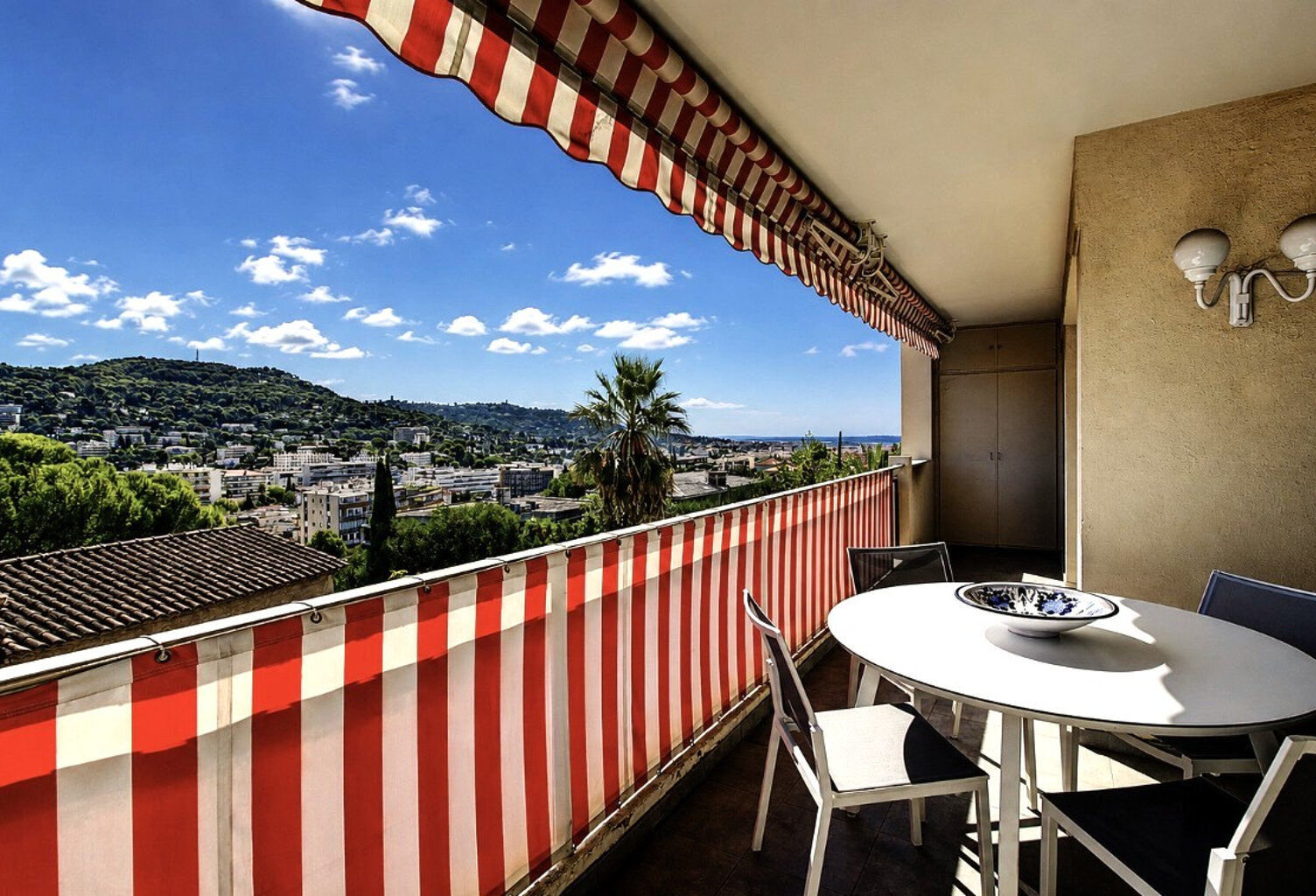 Le Cannet - Appartement 3 pièces avec vue panoramique — photo 1