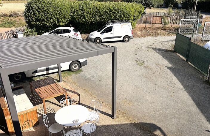 LAMURE SUR AZERGUES. Ancien moulin 285m2 avec dépendance, cour et jardin — photo 5
