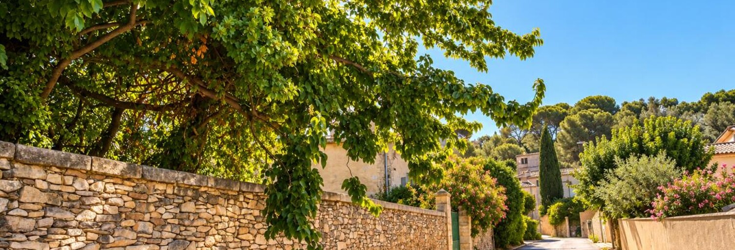 Maison 11 Pièces 340 m² à vendre à Nîmes (30000)