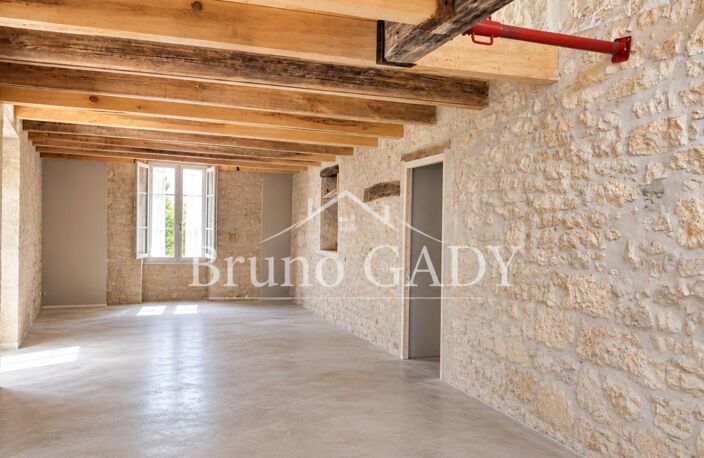 Ensemble immobilier en pierre de deux maisons à restaurer l'intérieur, sur parcelles d'environ 3 hectares — photo 3