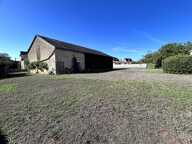 BIGNOUX ? TERRAIN CONSTRUCTIBLE DE 1 500 M² AVEC 200 M² DE DÉPENDANCES — photo 4