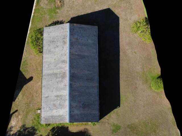 BIGNOUX - Grange sur TERRAIN CONSTRUCTIBLE DE 1 500 M² — photo du bien