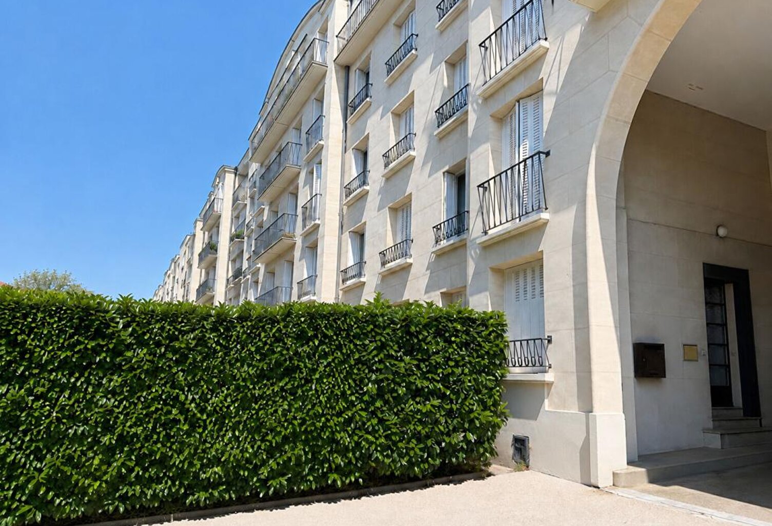 Appartement 3 pièces, rénové - 75 m² - Versailles Rive Droite — photo 1