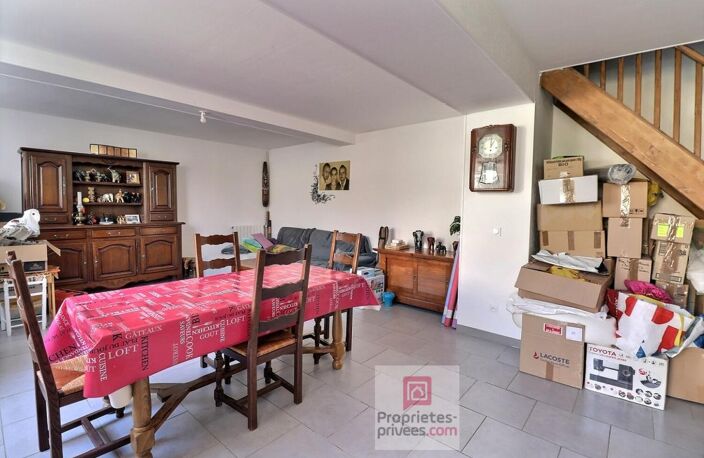 Deux Maisons 7 pièces dont 1 entièrement rénovée avec garage, dépendances + une autre maison attenante à rénover totalement — photo 4