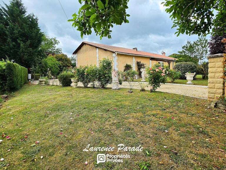 Maison avec dépendance et terrain — photo 1
