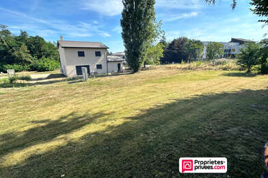 Terrain  287000 €