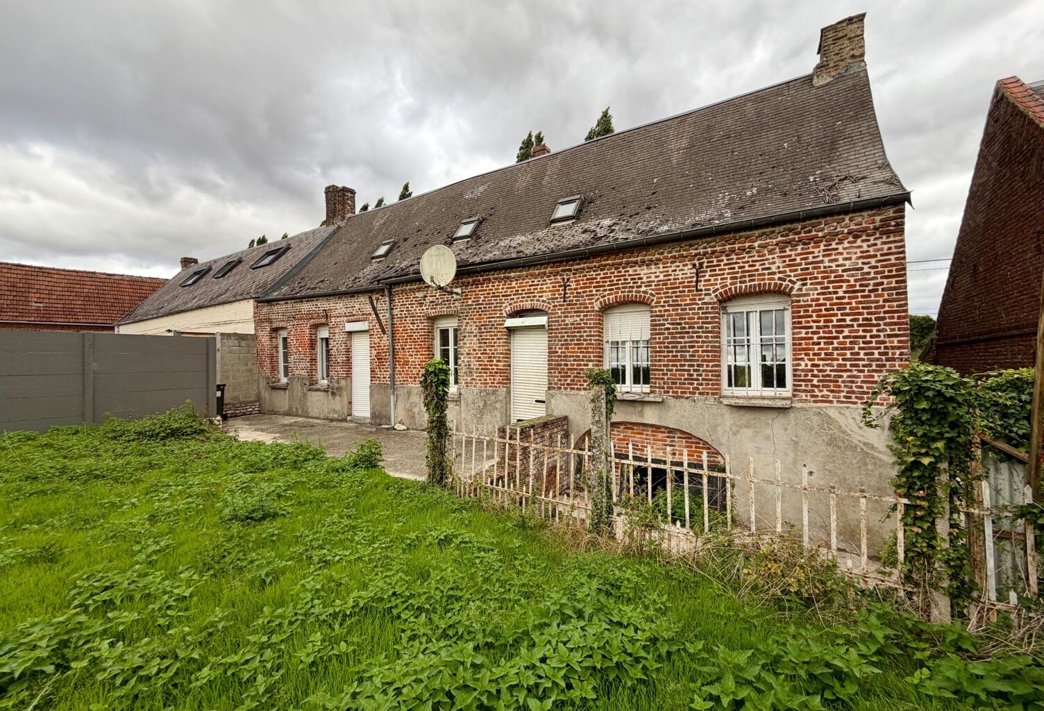Maison semi-individuelle   134 m²  Jardin — photo 1