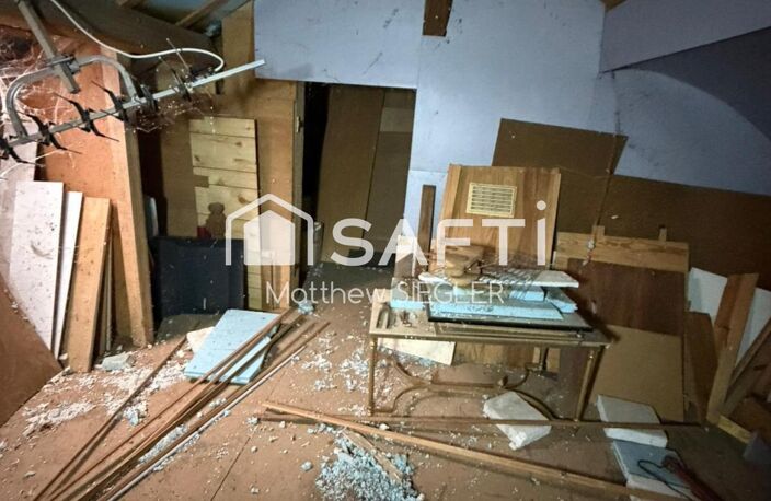 Maison à rénover avec beau potentiel à Avrillé-les-Ponceaux ! — photo 5