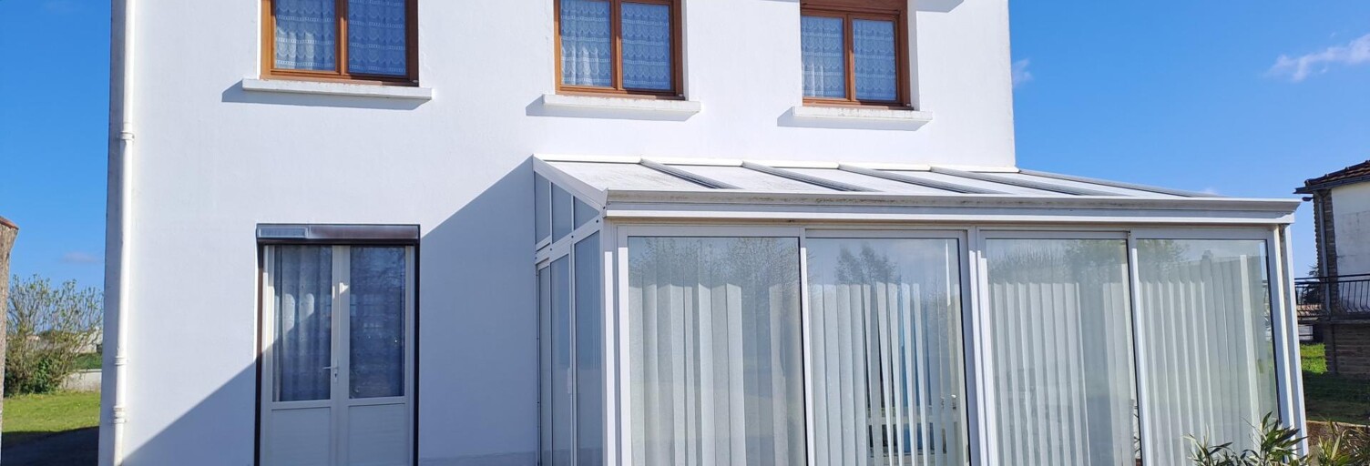 Maison 7 Pièces 107 m² à vendre à Les Magnils-Reigniers (85400)
