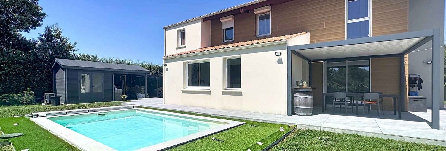 Maison 6 Pièces 154 m² à vendre à Saint-Jean-de-Liversay (17170)
