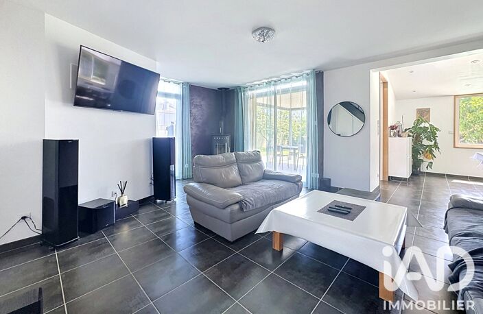 Vente Maison/villa 6 pièces — photo 2