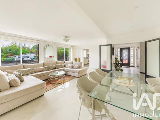 Vente Maison/villa 9 pièces — photo du bien