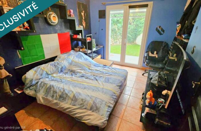 AURIOL  Maison T5 de plain-pied  102 m²  Terrain 1 200 m²  Piscine — photo 4