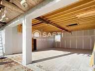 Maison mitoyenne à rénover avec locaux et garage — photo 2