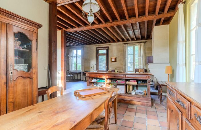 Élégante maison bourgeoise en pierre avec jardin intime au cœur de Saint-Augustin — photo 3