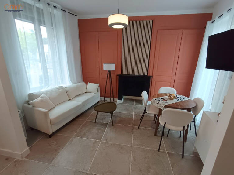 Maison rénovée 3 chambres et cour — photo 1
