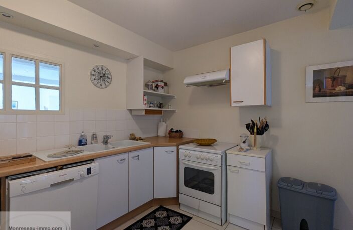 Maison et dépendances — photo 3