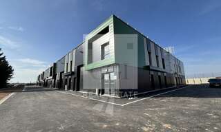 Commerce  2673 m² à vendre à Villette-d'Anthon (38280)