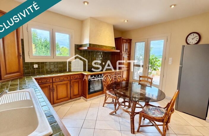 Villa avec piscine dans un cadre exceptionnel — photo 4