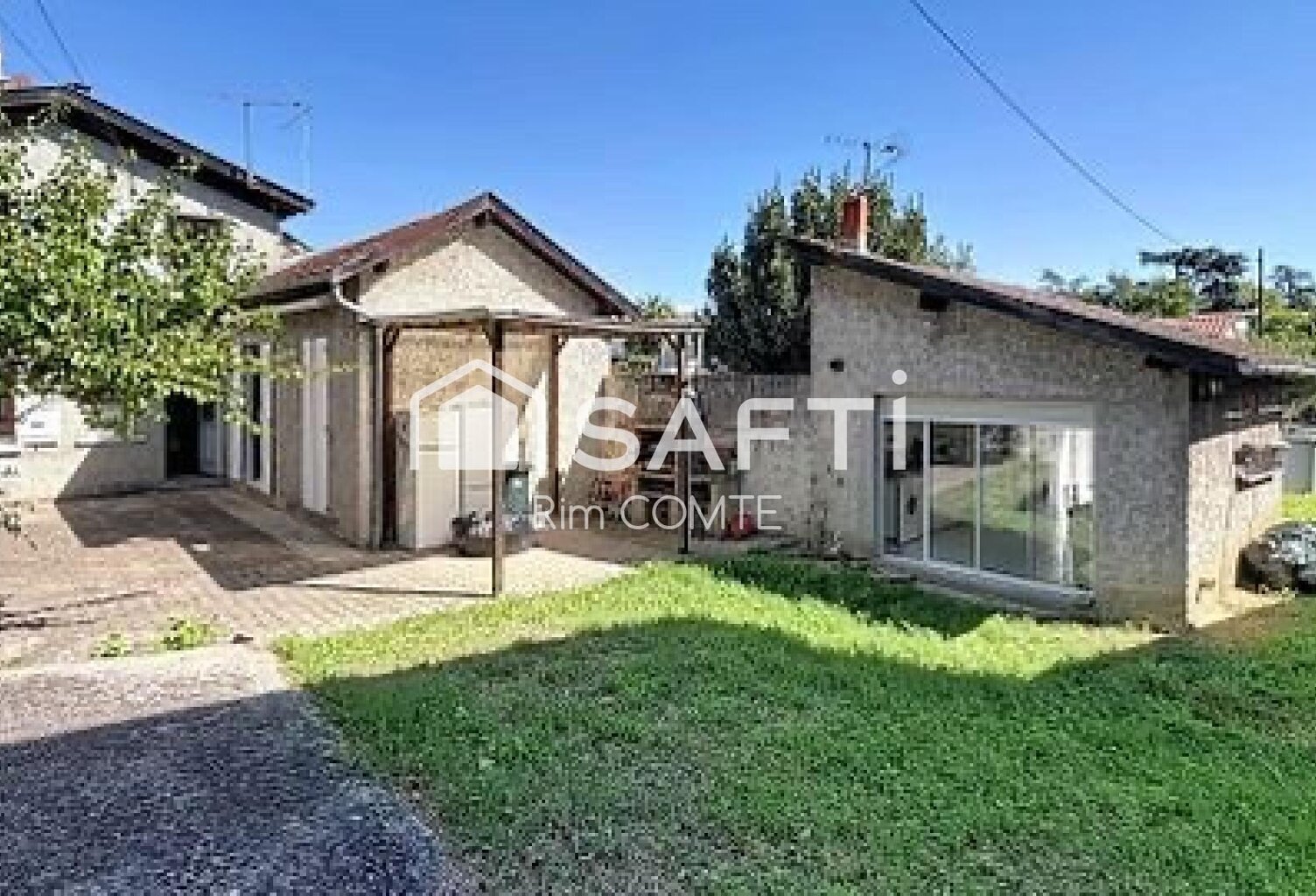 Maison avec studio indépendant  Centre de Roussillon  70 m² + terrain de 480 m²!! — photo 1