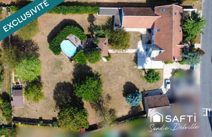 Pavillon de standing 8p- 293m²- 2492m²- garage- piscine — photo 2