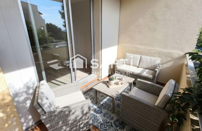 LA CIOTAT  STUDIO AVEC TERRASSE ET APERÇU MER — photo 5