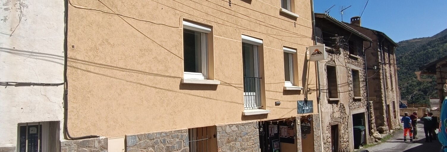 Commerce  280 m² à vendre à Fontpédrouse (66360)