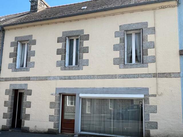 Maison de 148 m² avec jardin au cœur de Saint-Nicolas-du-Pélem — photo du bien