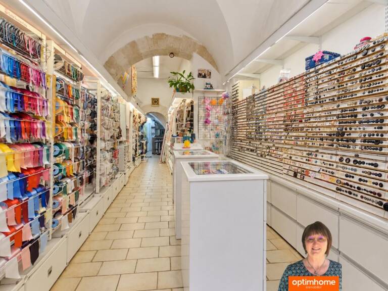 Fonds de commerce Mercerie à vendre Ecusson de NIMES (30) — photo 1