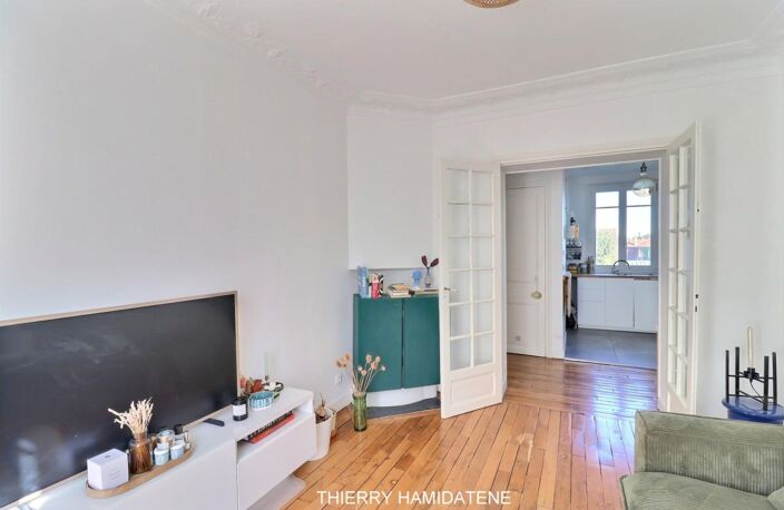 COLONIE !! A 5MN à pied de la gare du centre ville appartement bourgeois de style parisien 3 pieces 2 chambres 54m2 proche tous commerces et écoles — photo 4