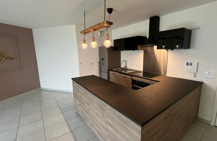 Appartement 3 chambres avec ascenseur, 2 terrasses et garage privatif — photo 3